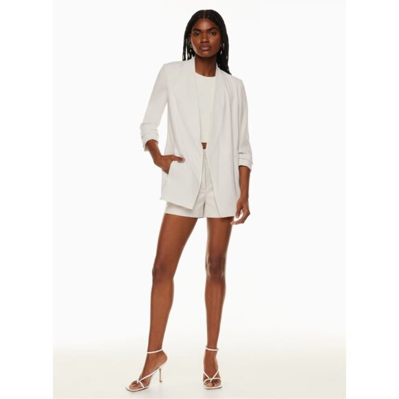 💚Babaton Modern Minimalist Mirror Crepe Blazer with Ruched Sleeves White Size 8 - Picture 1 of 14